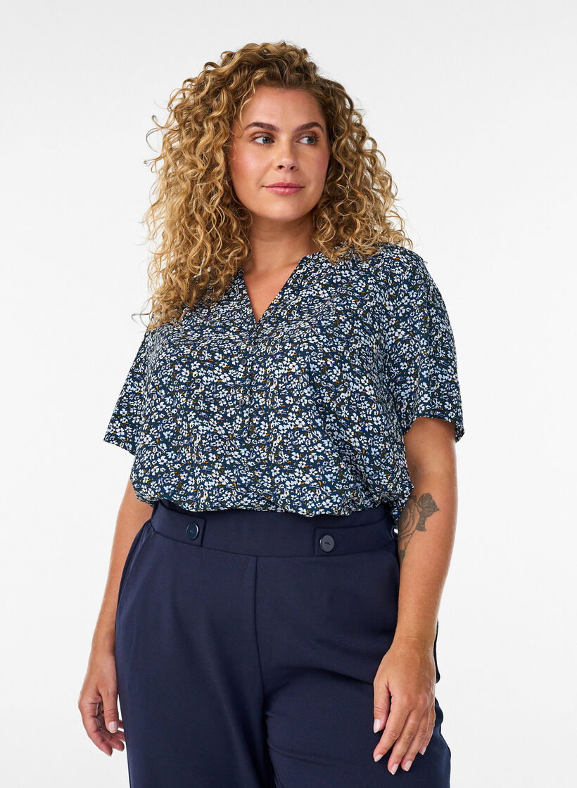Blouse with short sleeves and v-neck, Blue, Model image number 0