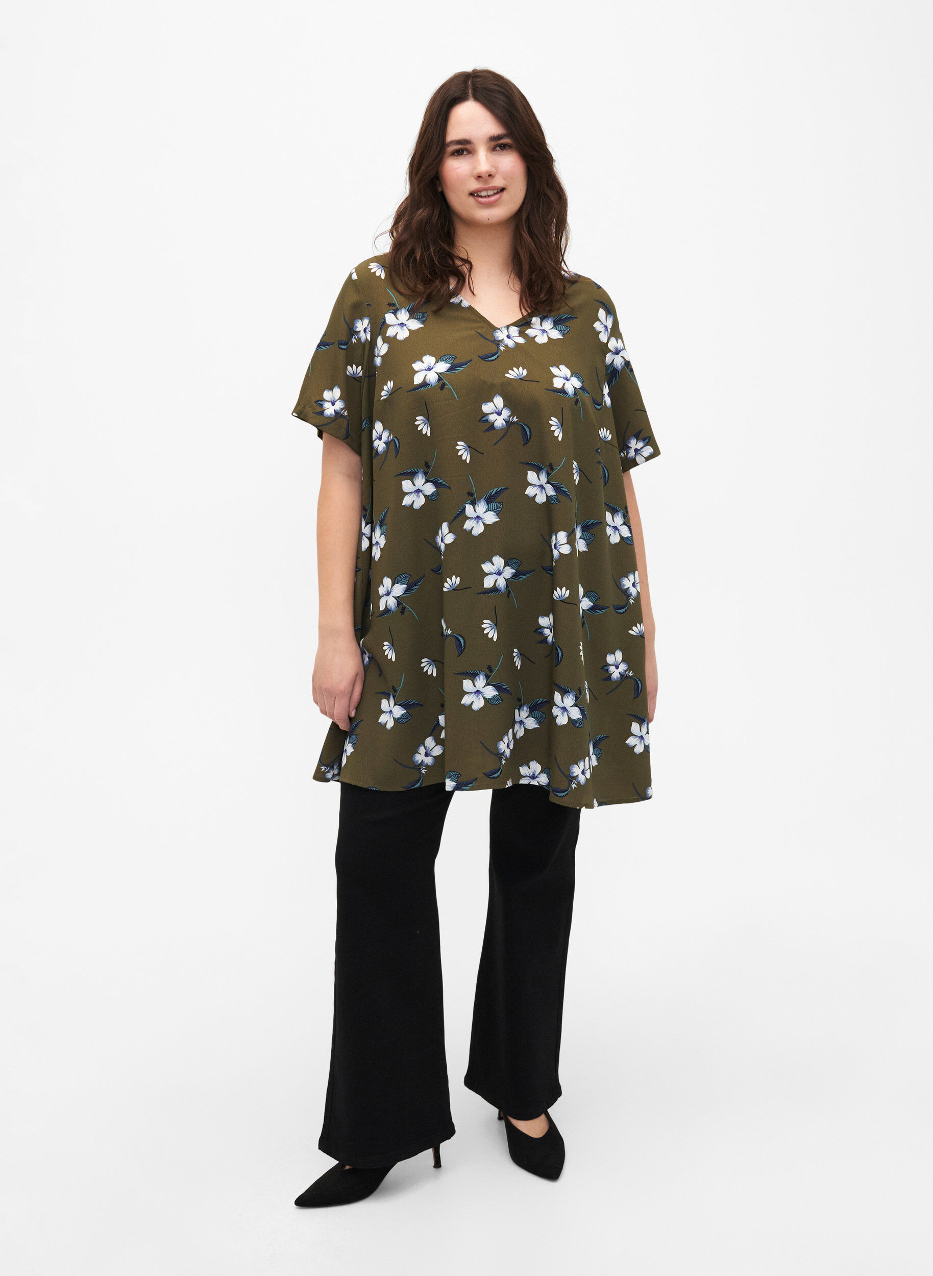 Zizzifashion FLASH - Tunic with v neck and print, Olive Night Flower, Model image number 2