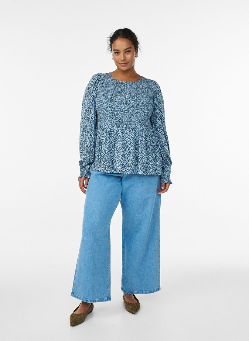 Blouse with smocked top and floral print, Blue, Model image number 1