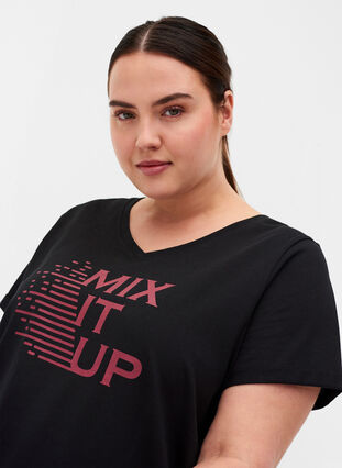 Cotton exercise t-shirt with print, Black Red Splash, Model image number 2