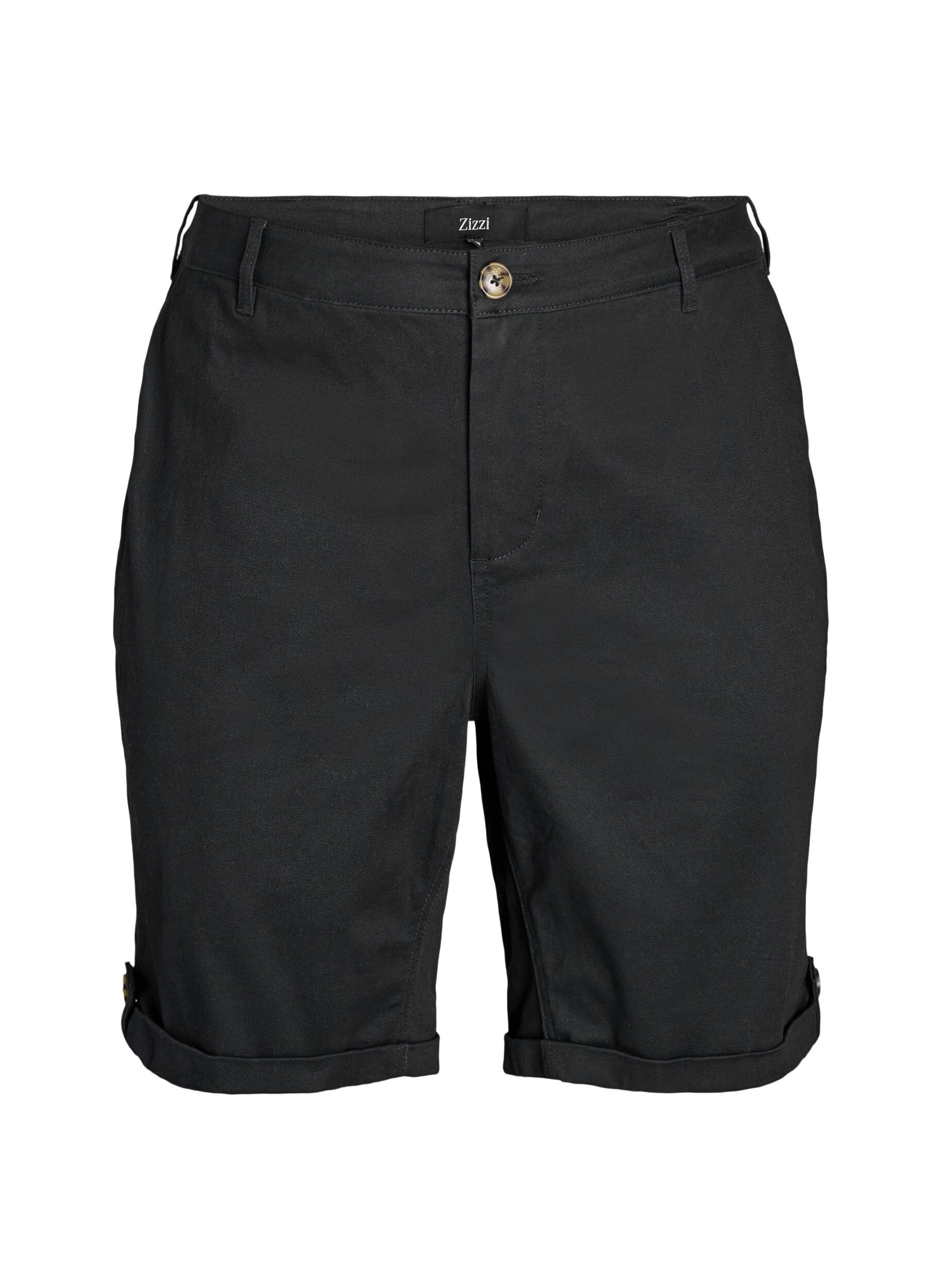 Chino shorts with pockets