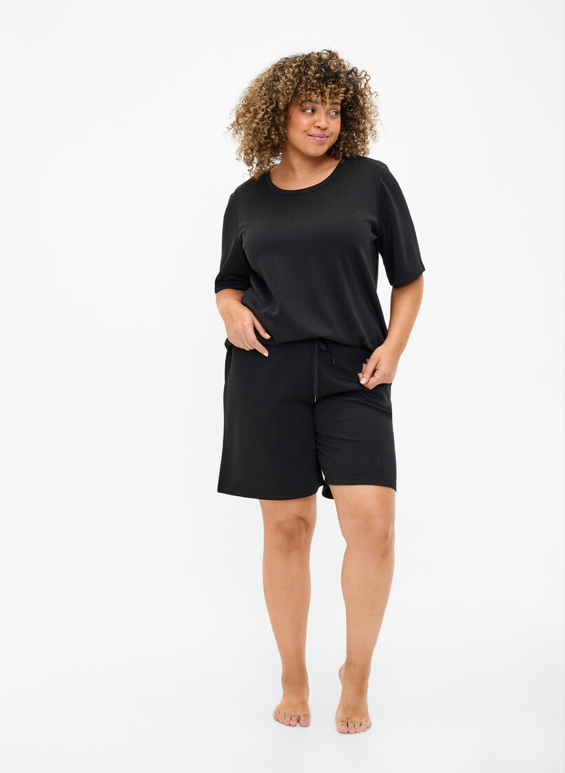 T-shirt in modal mix, Black, Model image number 1