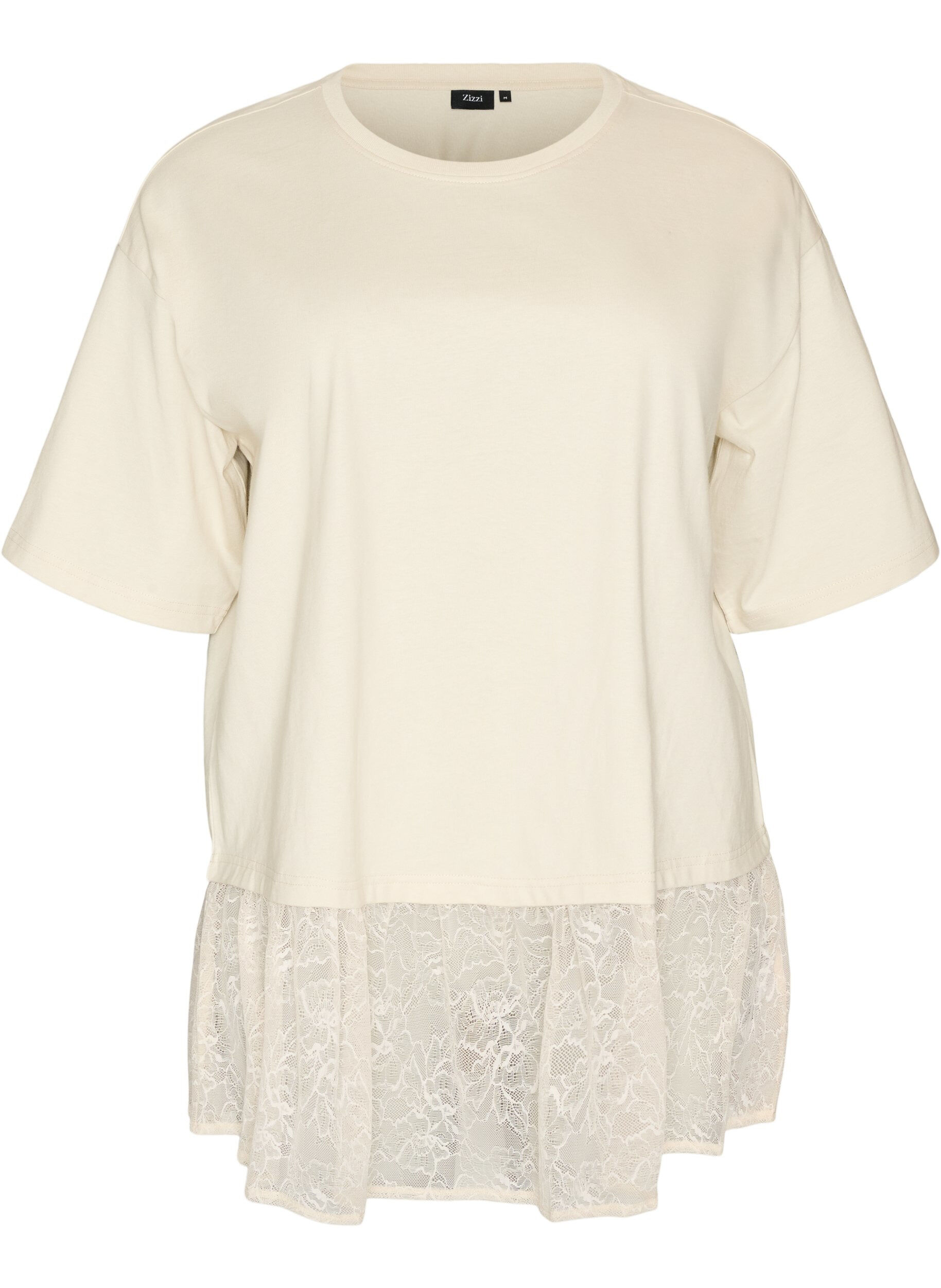 Loose T-shirt with wide lace trim