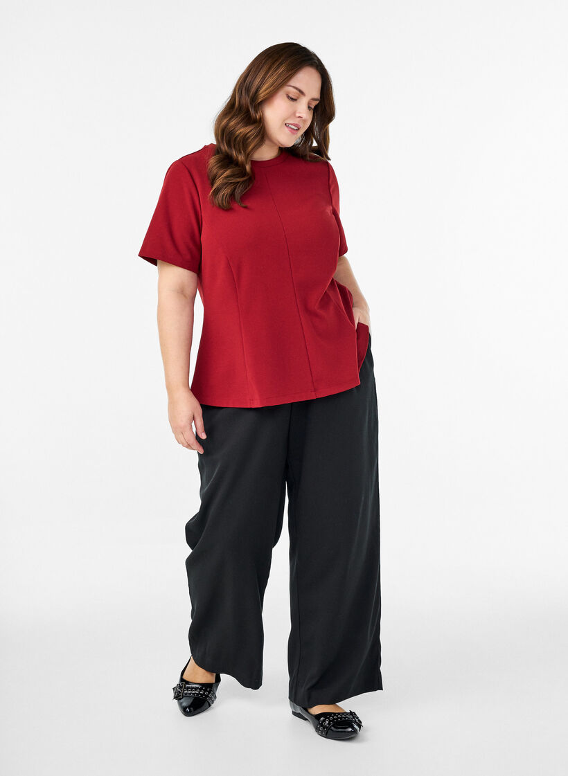 Short-sleeved blouse with shaping darts, Red, Model image number 1