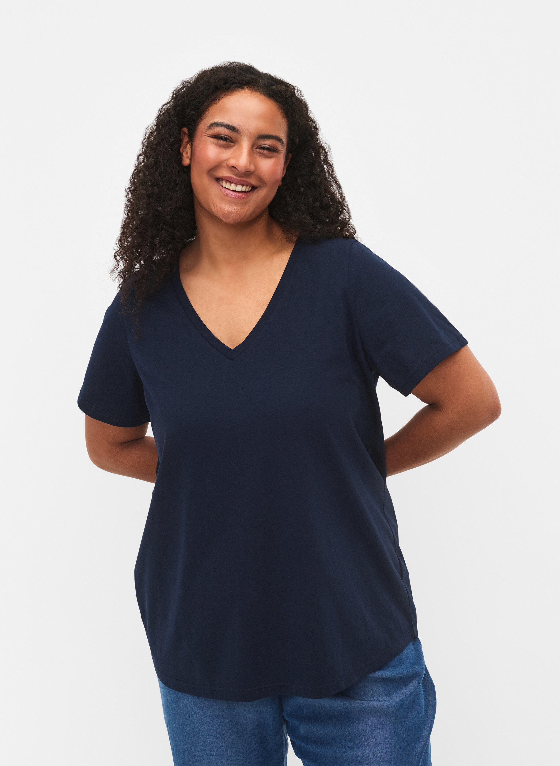 Short sleeve t-shirt with v-neckline, Blue, Model