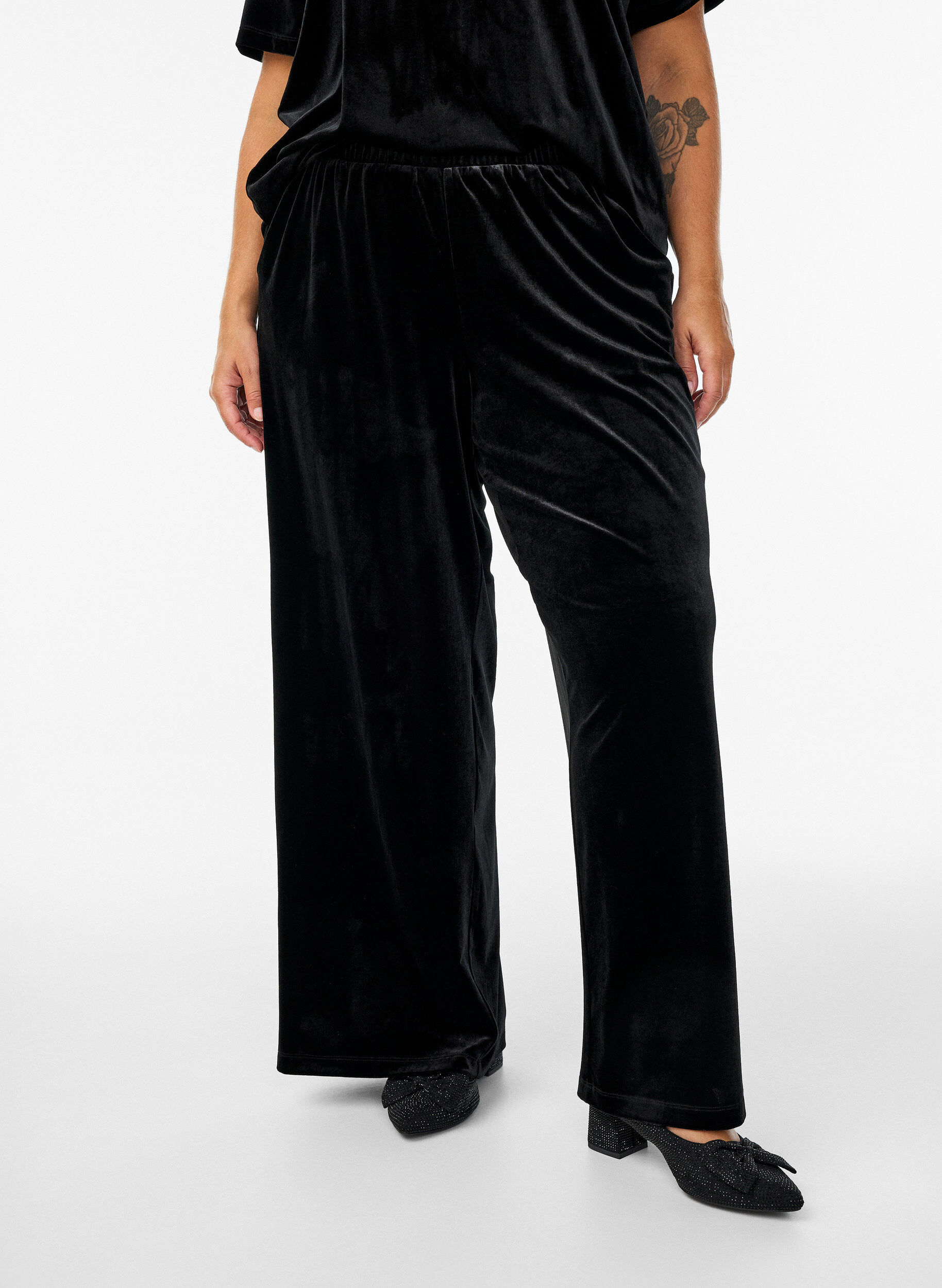 Zizzifashion Velour trousers with a high waist and wide legs, Black, Model image number 2