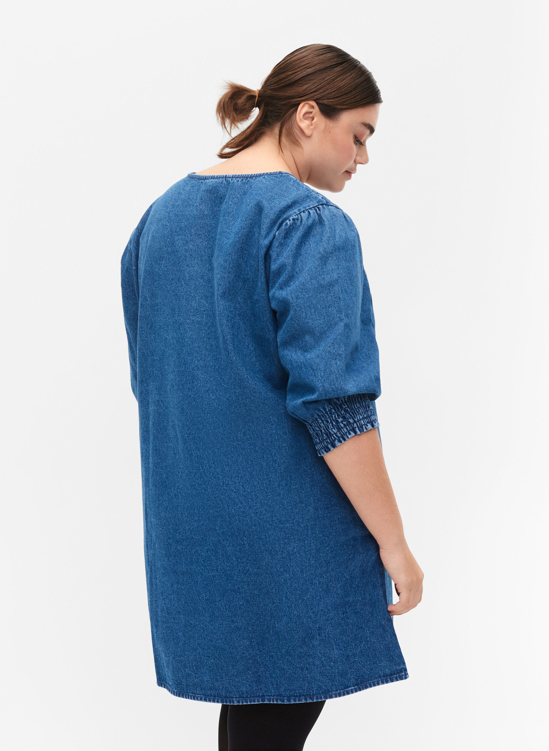 Zizzifashion Tunic in denim with v neck, Medium Blue Denim, Model image number 1