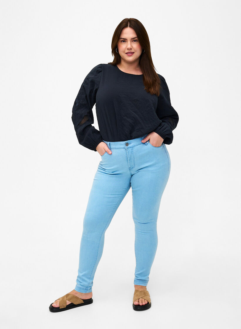 Viona regular waist jeans, Light Blue, Model image number 0