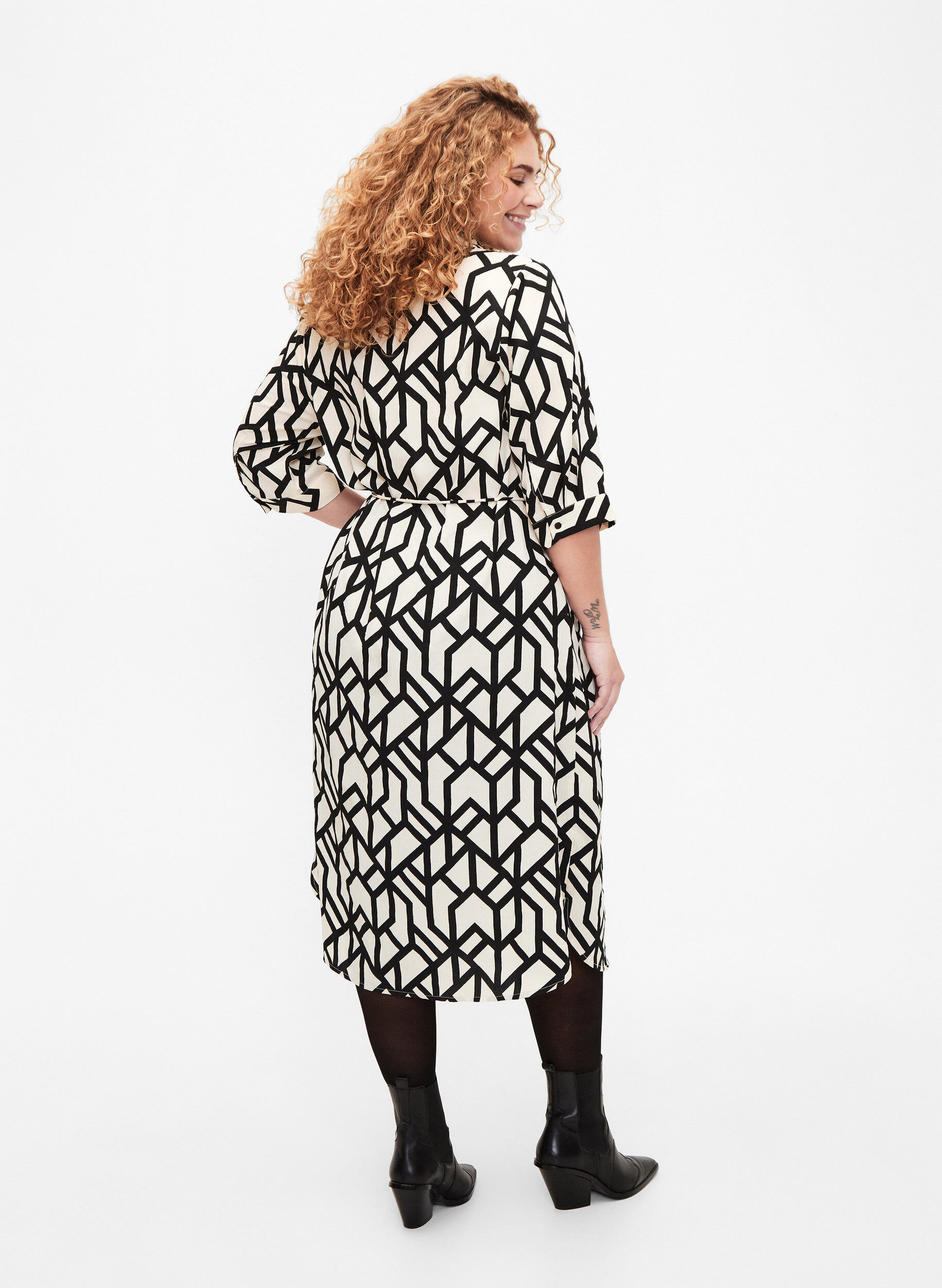 Zizzifashion FLASH - Shirt dress with print, Birch Black Graphic, Model image number 1