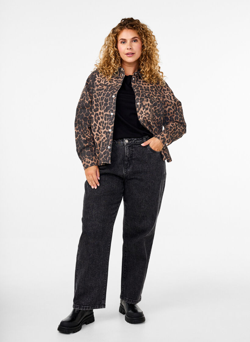 Canvas jacket with leopard print, Leo AOP, Model image number 2