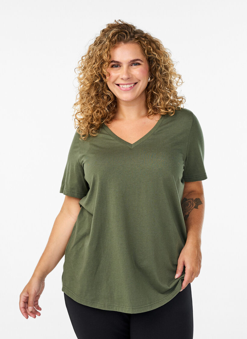 Short sleeve t-shirt with v-neckline, Green, Model image number 0