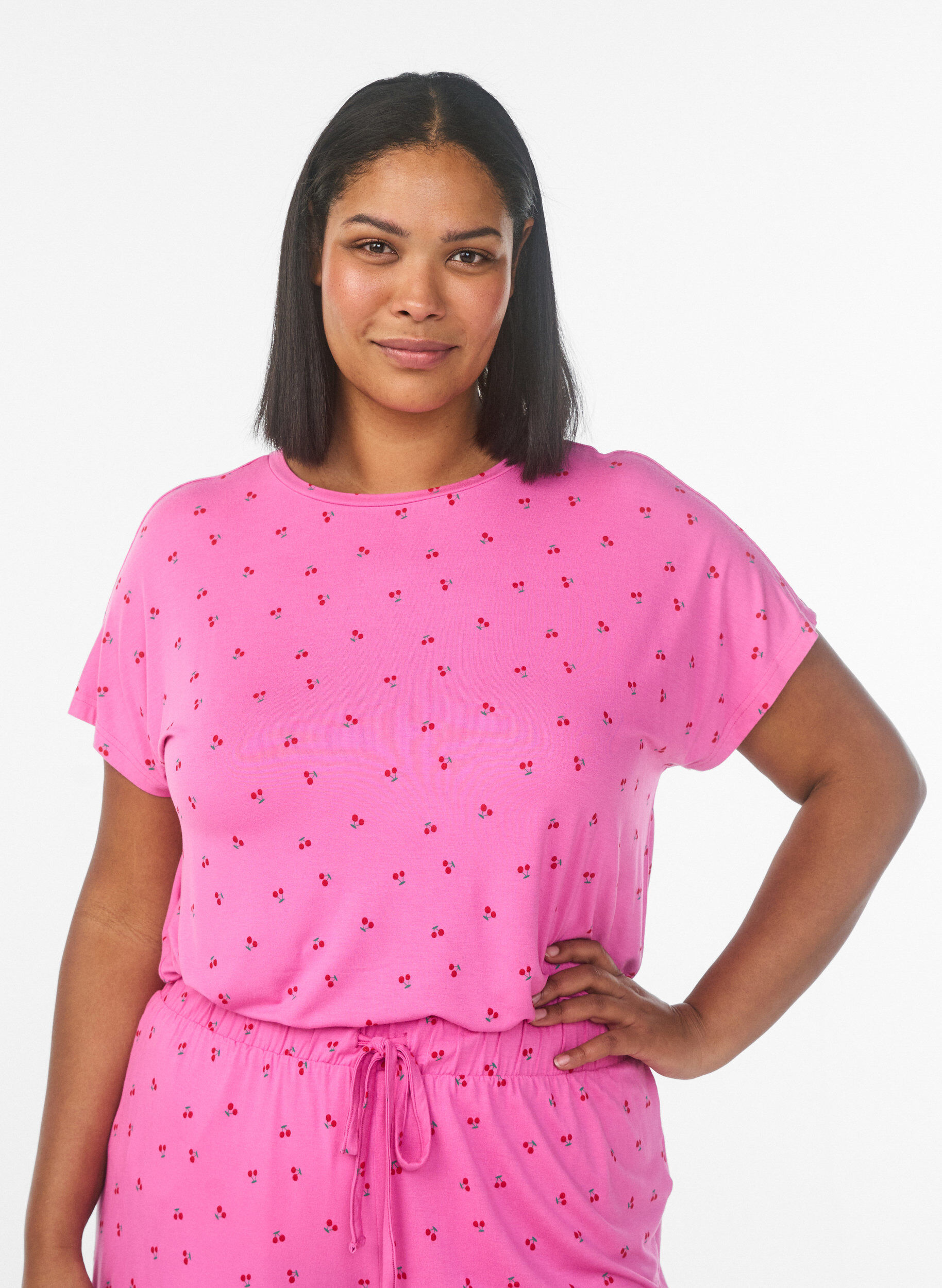 Zizzifashion Pyjama shorts in viscose jersey with an all-over print, Pink, Model image number 0
