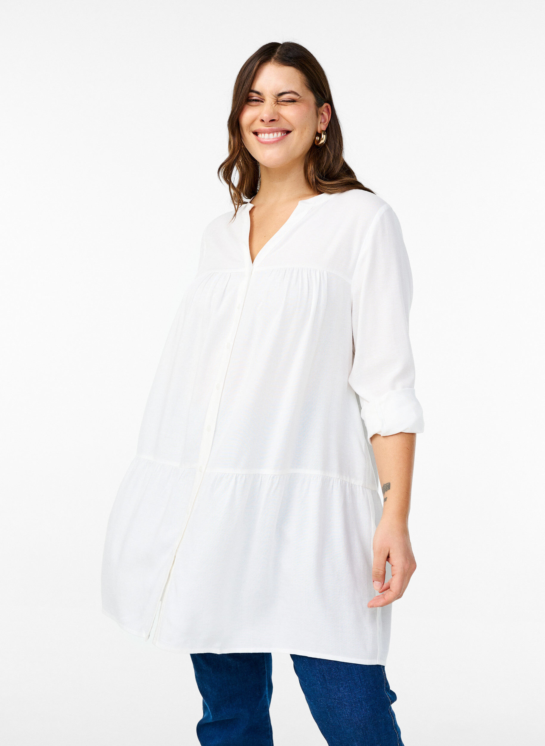 Tunic with V-neckline and gathered details, White, Model