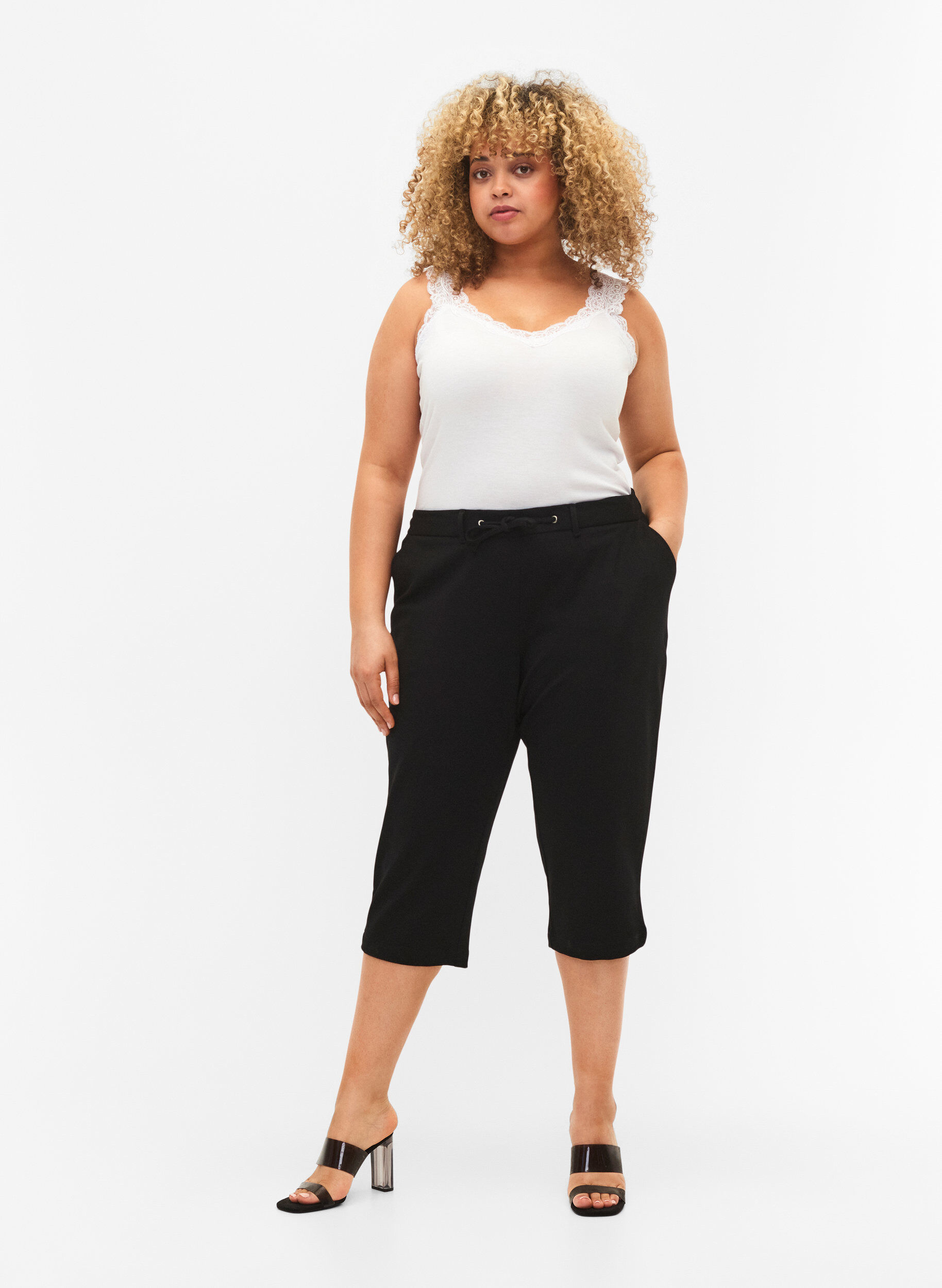 Zizzifashion Capri trousers in viscose mix, Black, Model image number 0