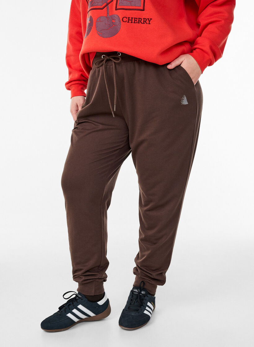 Sweatshirt with front motif, Red, Model image number 0