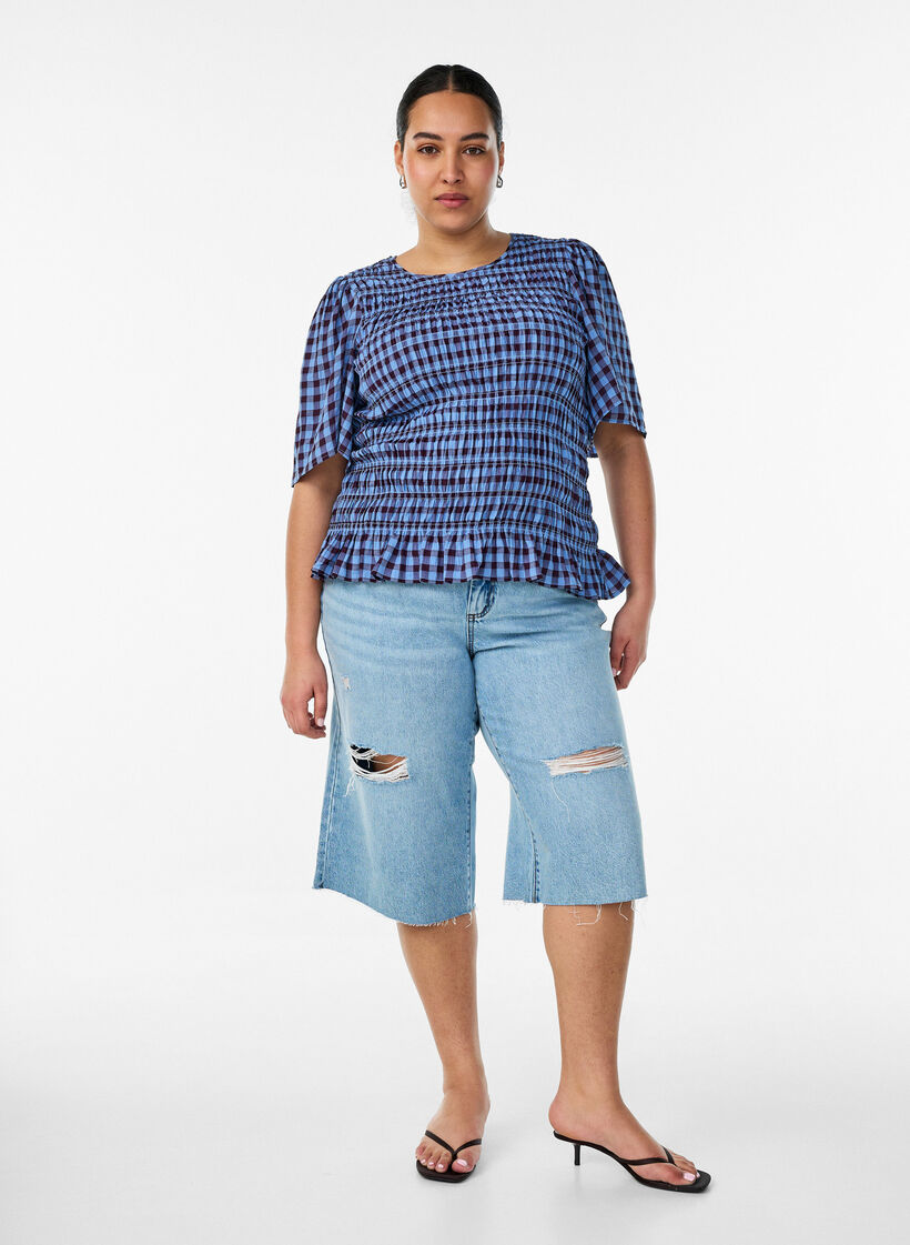 Cropped jeans with a distressed look and raw edges, Light Blue, Model image number 0