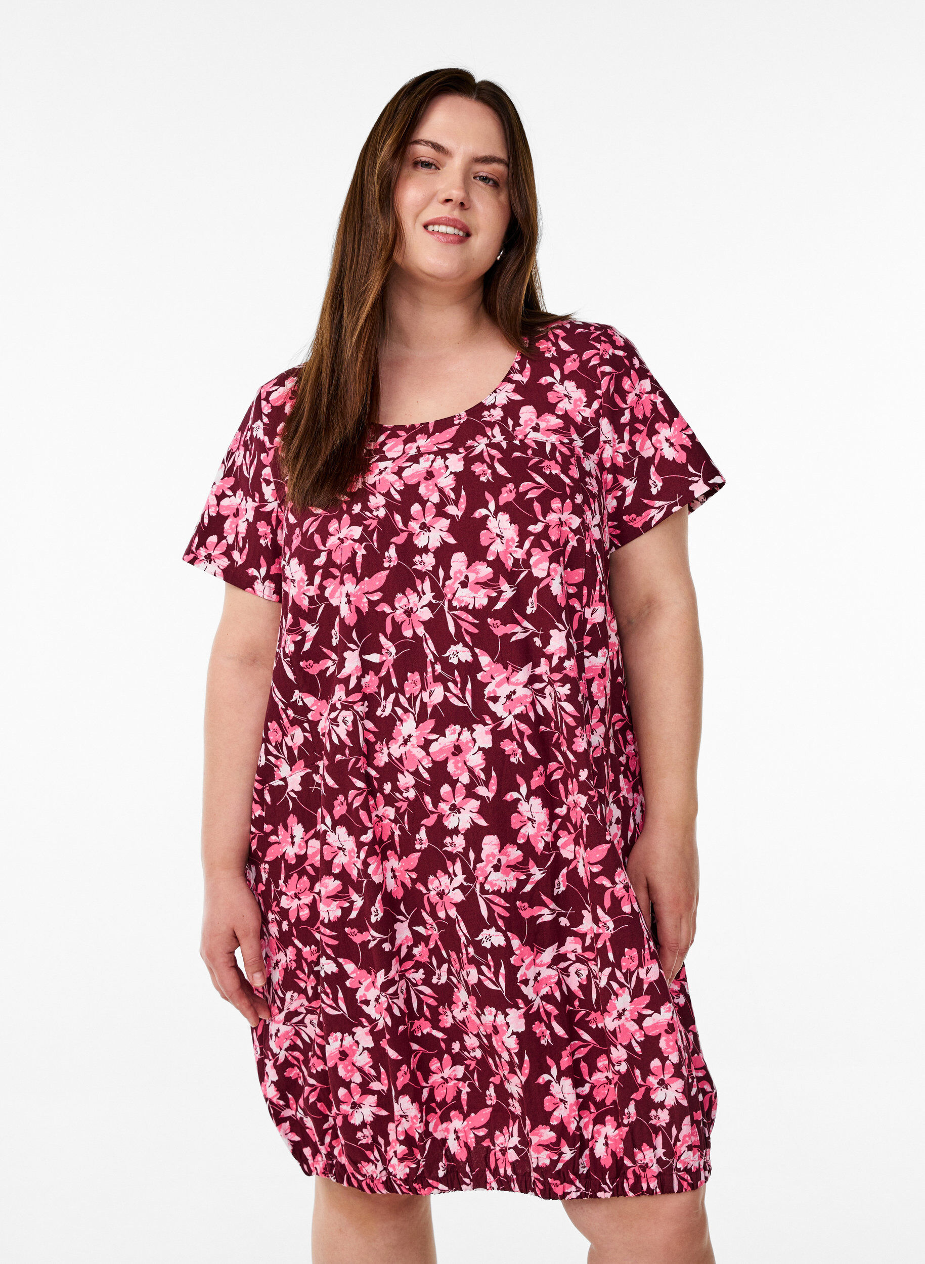 Short-sleeved cotton dress with print, Dark Bordeaux, Model