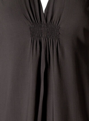Short-sleeved viscose dress with smock detail, Licorice, Packshot image number 2