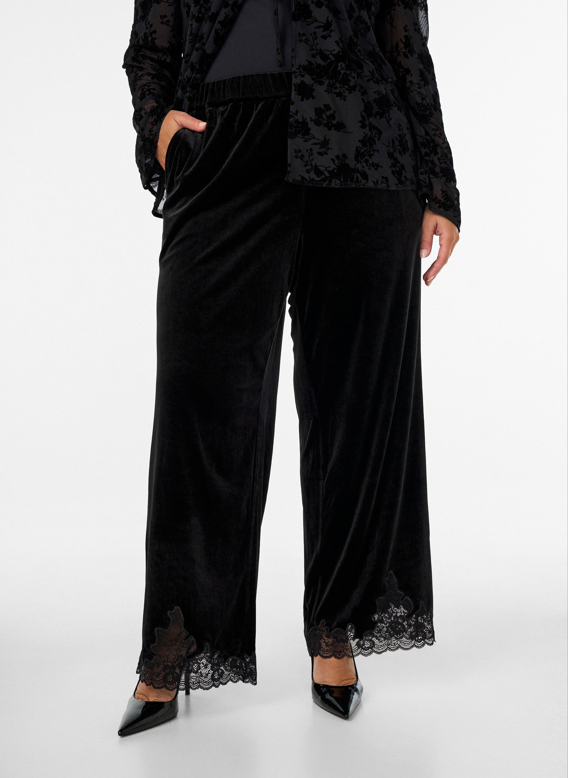 Velvet trousers with lace trim and wide legs, Black, Model