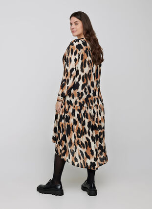 Midi dress with leopard print, Black AOP, Model image number 0