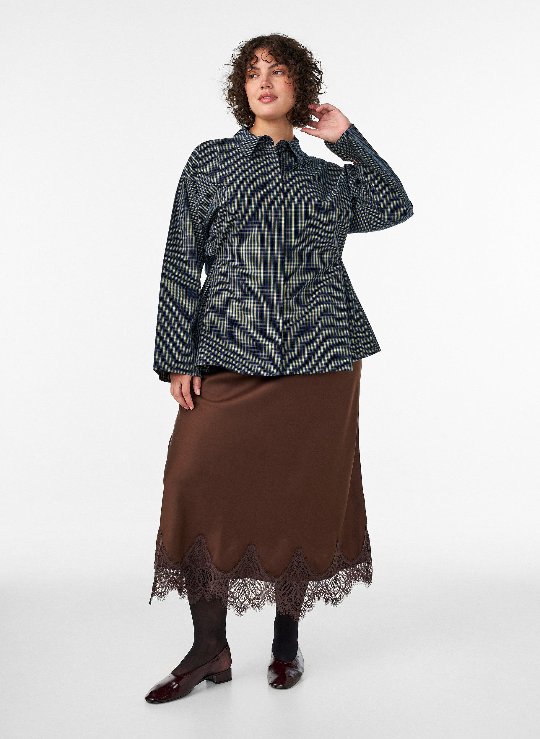 Midi satin skirt with lace trim, Brown, Model