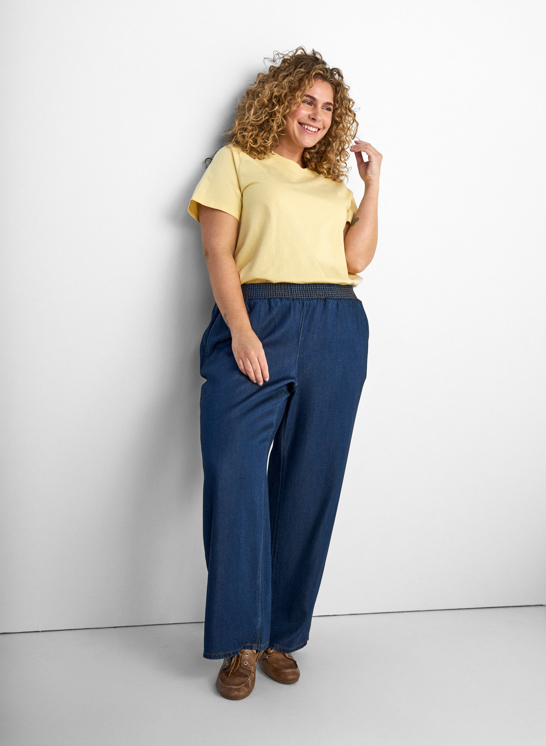 ZizzifashionBasic cotton T-shirt with round neck, Yellow, Model image number 3