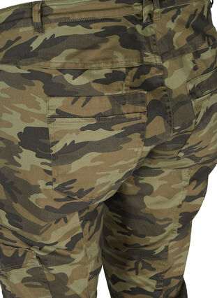Cropped camouflage jeans, Ivy Green/Camo, Packshot image number 3