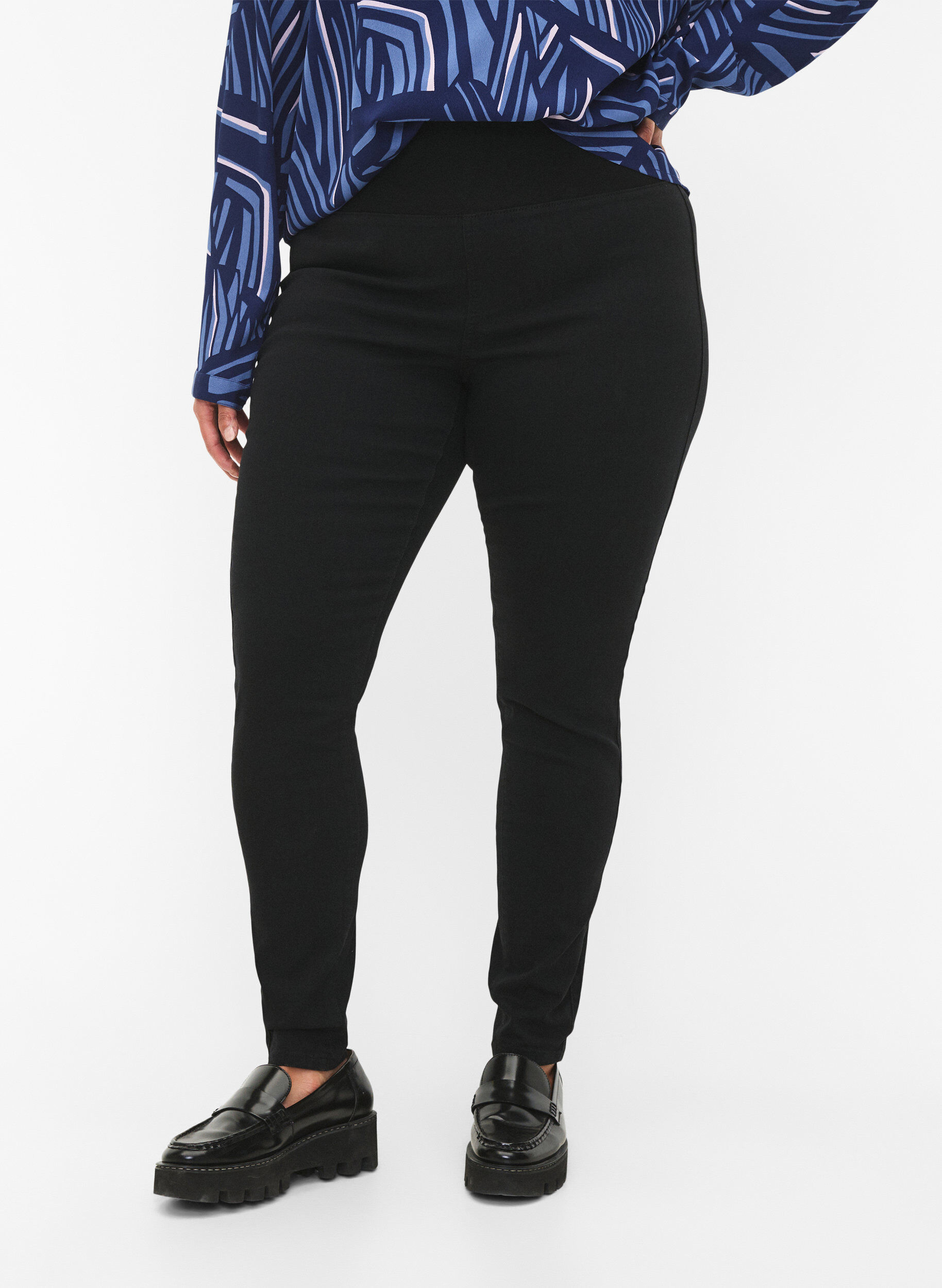 Zizzifashion FLASH - Jeggings with wide elastic waistband, Black, Model image number 2