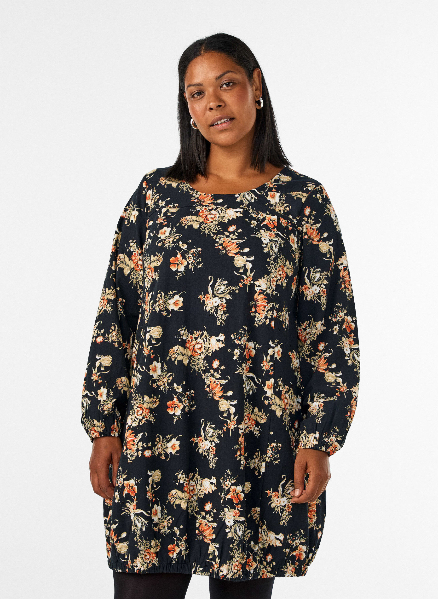 ZizzifashionShort cotton dress with an elasticated hem and long sleeves, Black, Model image number 0