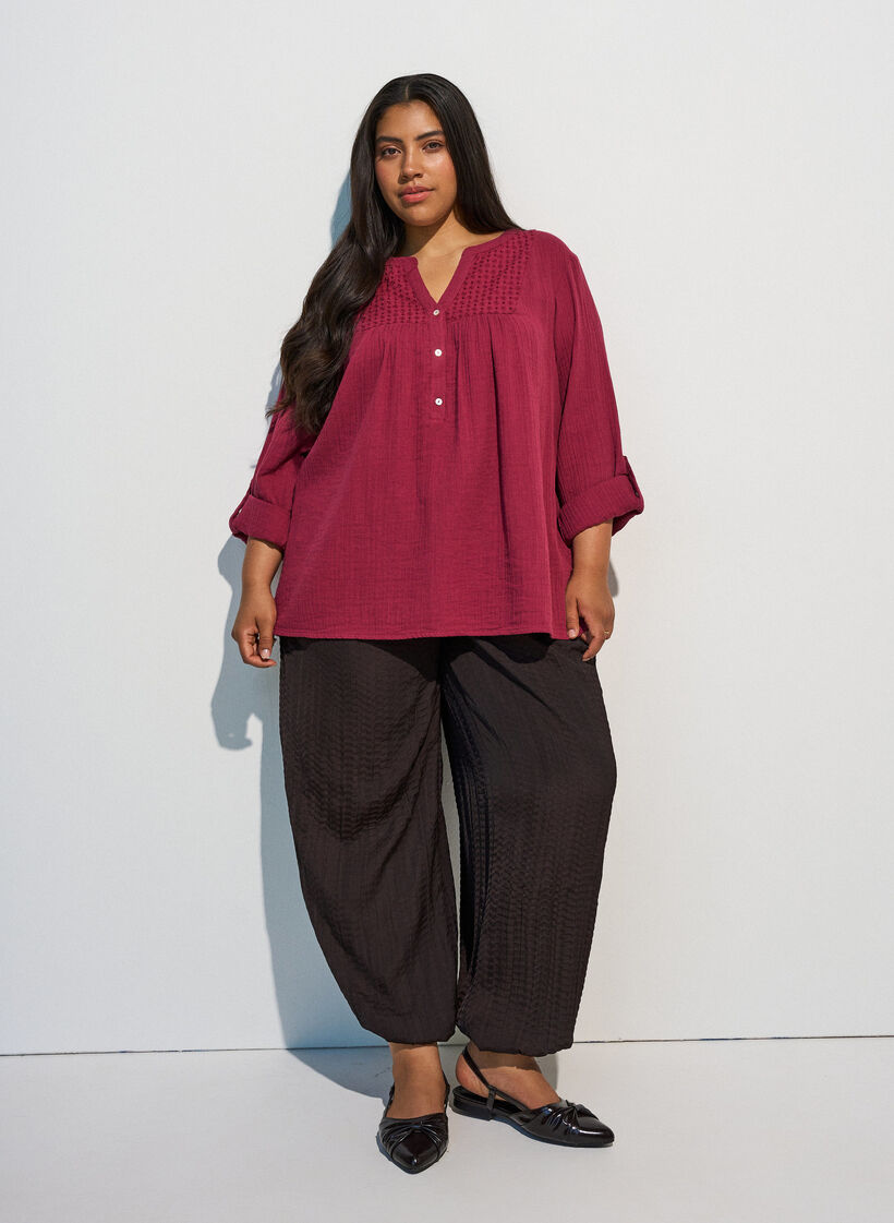 Blouse in cotton muslin with broderie anglaise, Red, Model image number 1