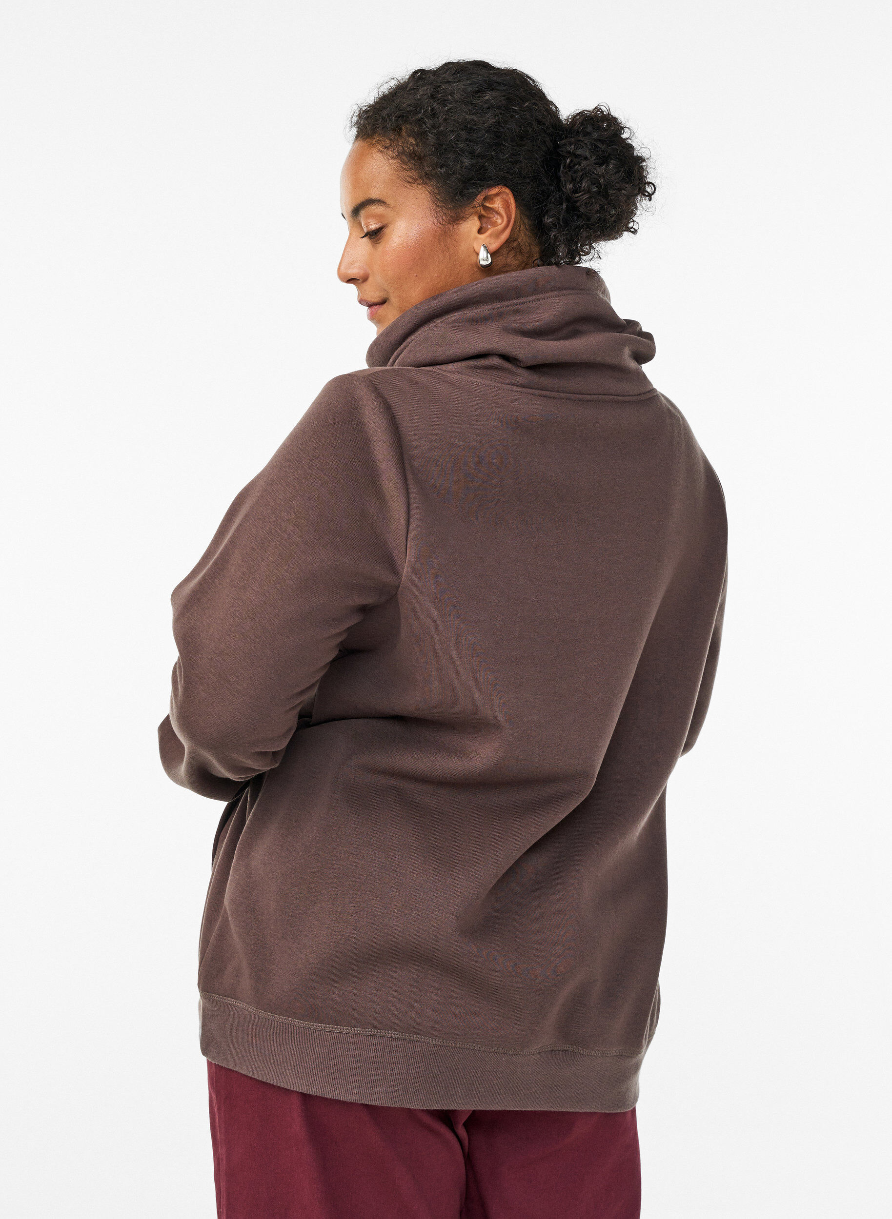 Zizzifashion Sweatshirt with high collar and pockets, Brown, Model image number 2