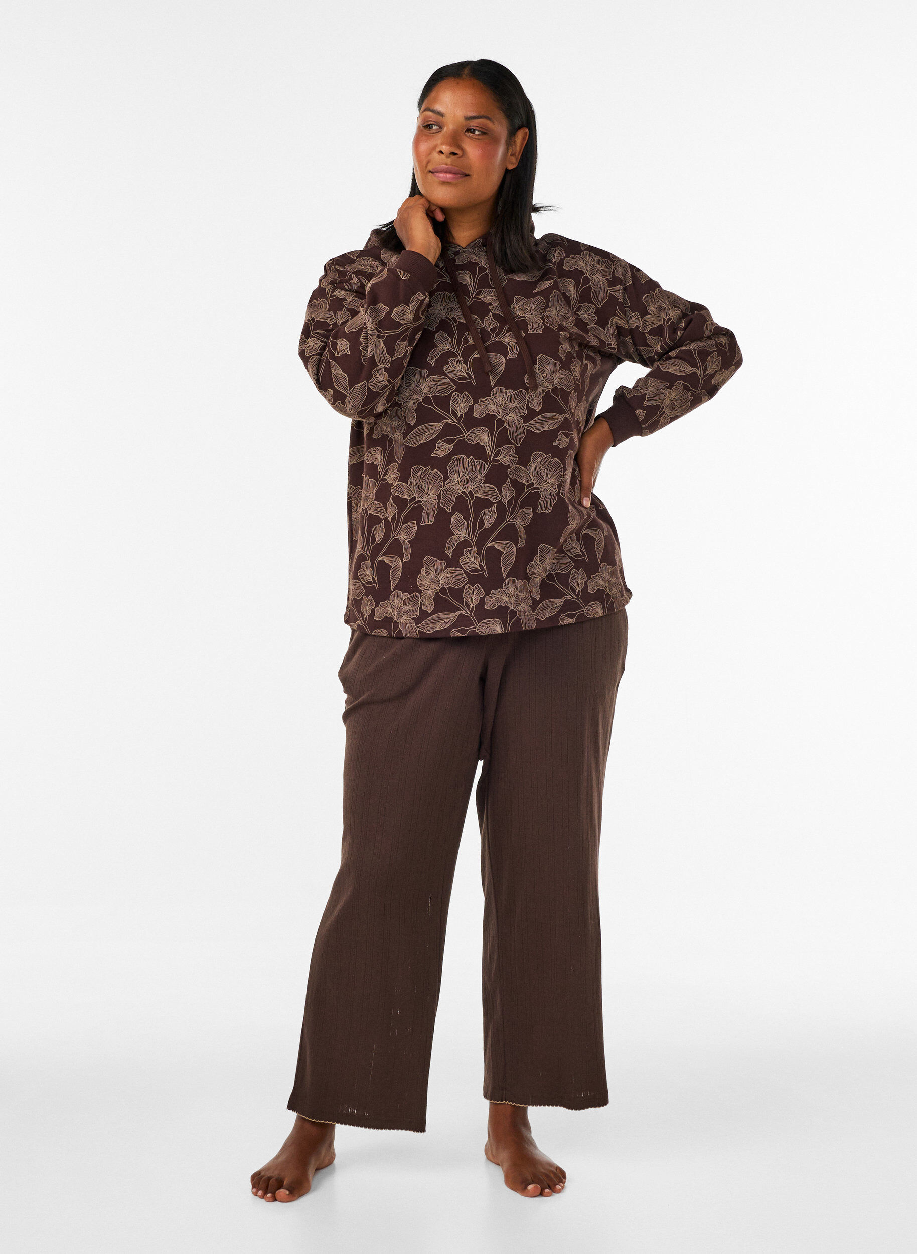 ZizzifashionHoodie with all-over print, Brown, Model image number 1