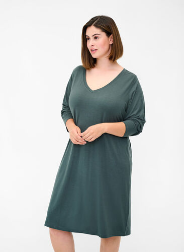 Solid colour long-sleeved dress with V-neck, Urban Chic, Model image number 0