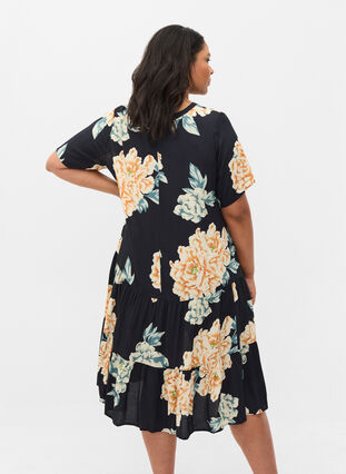 Short-sleeved viscose dress with print, Roses on Navy, Model image number 1