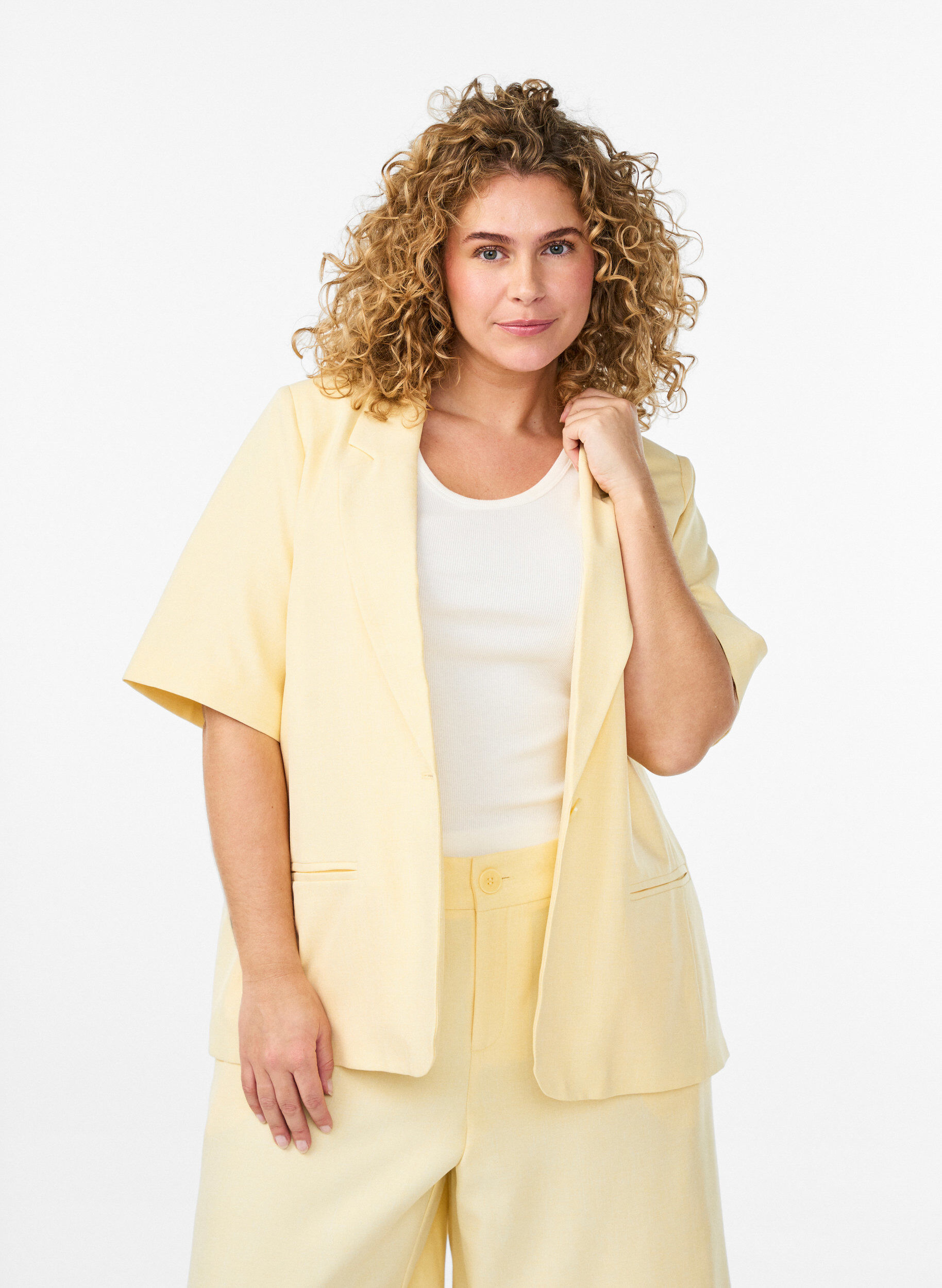 Zizzifashion Blazer with short sleeves and lapels, Yellow, Model image number 0