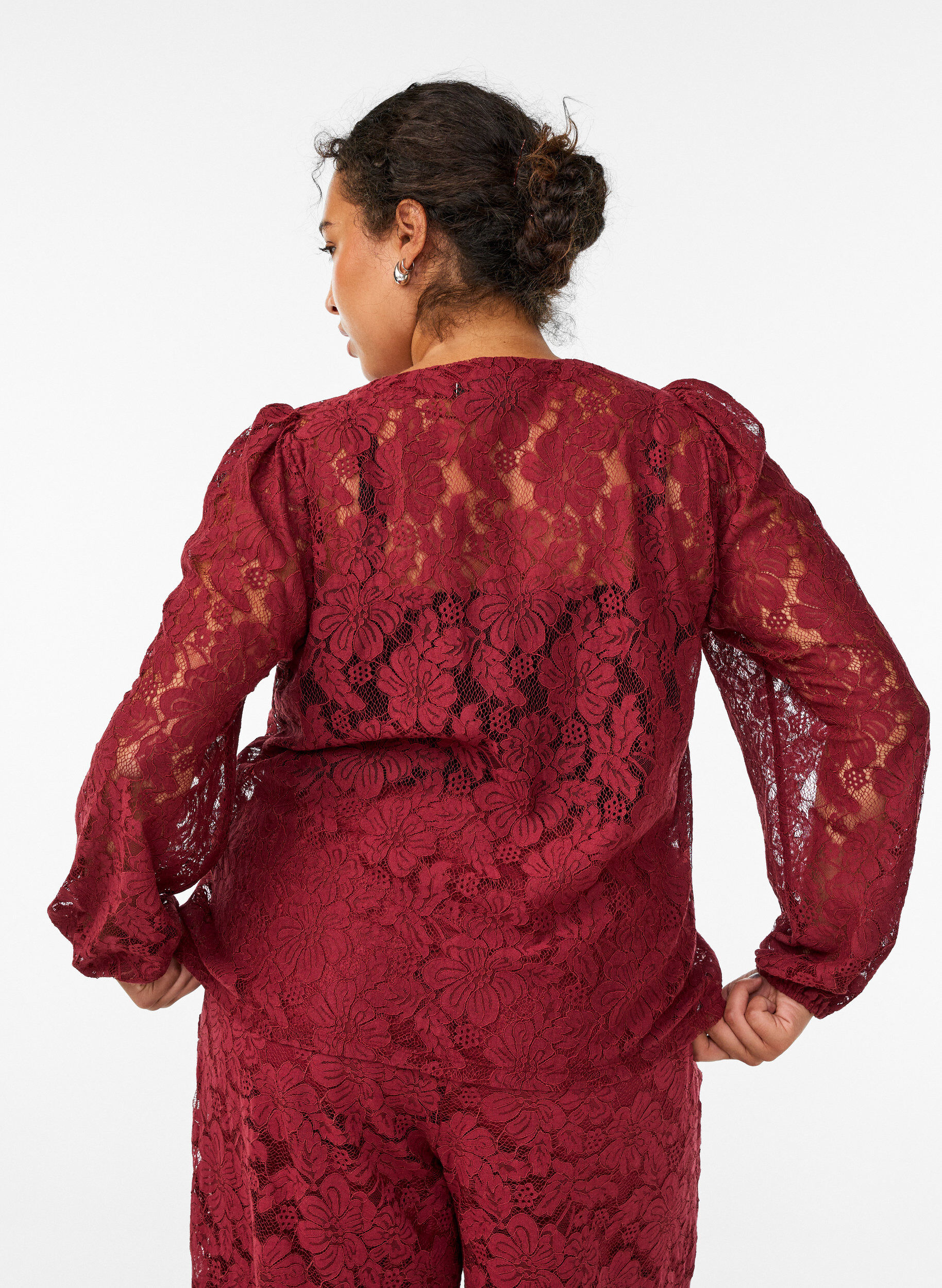 Zizzifashion Lace blouse with open front and tie strings, Dark Bordeaux, Model image number 2