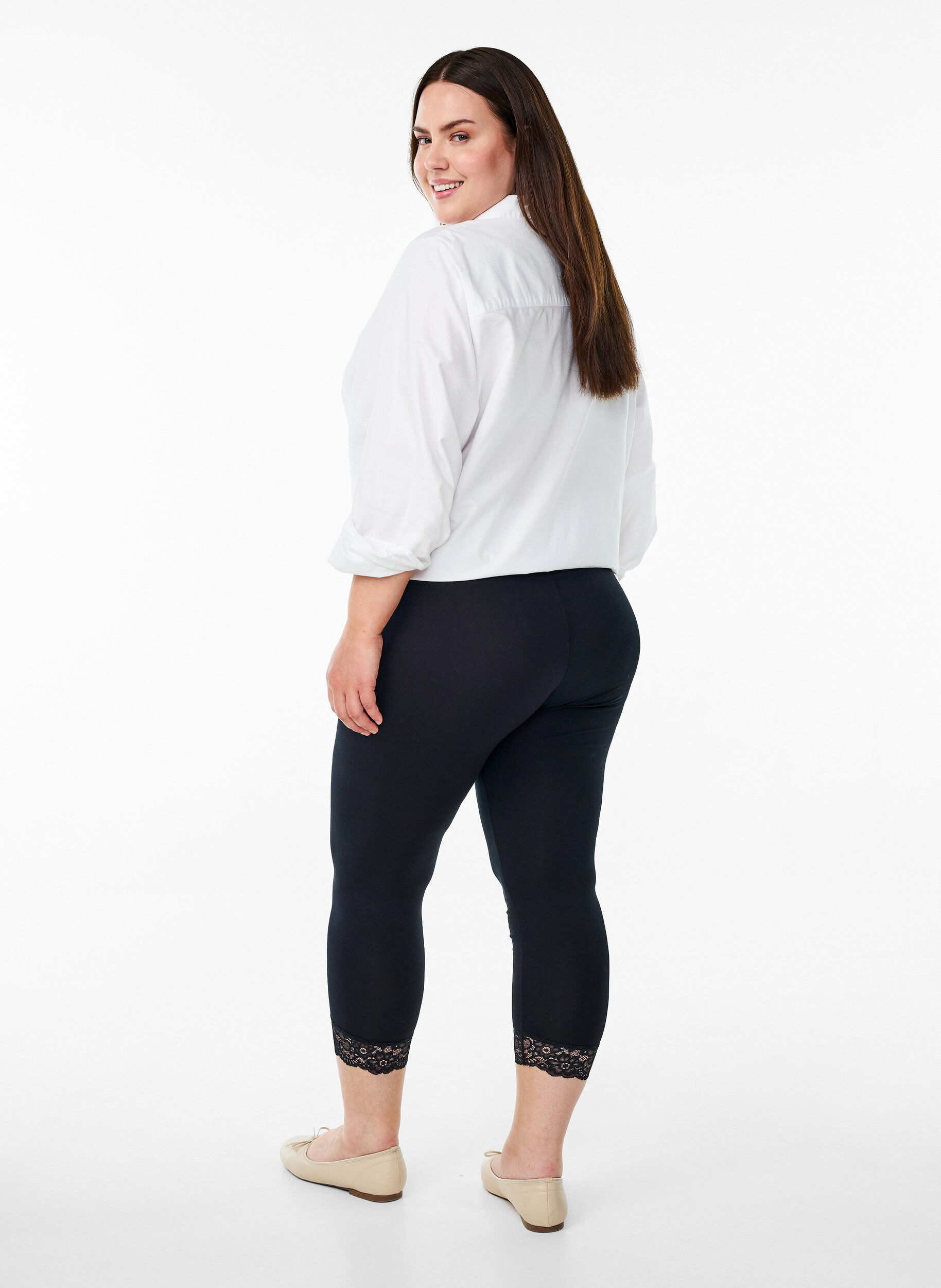 ZizzifashionBasic 3/4 leggings with lace trim, Black, Model image number 2