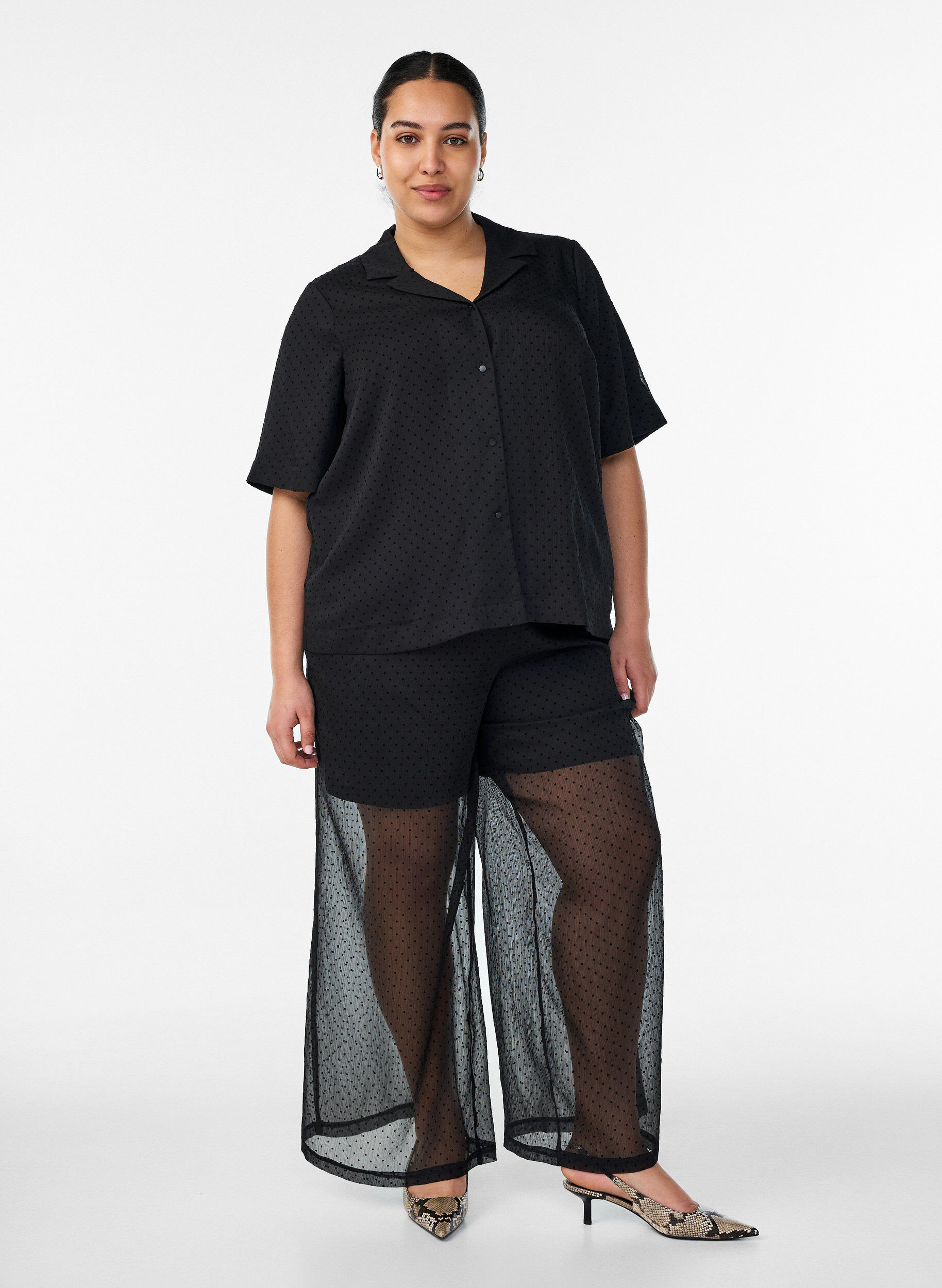 Zizzifashion Polka dot shirt blouse with lapels, Black, Model image number 1