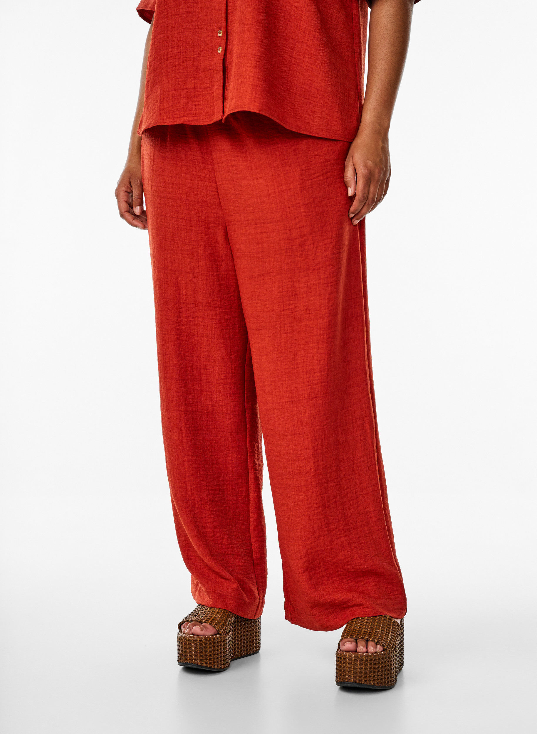 ZizzifashionLoose trousers with elasticated waistband and pockets, Red, Model image number 2