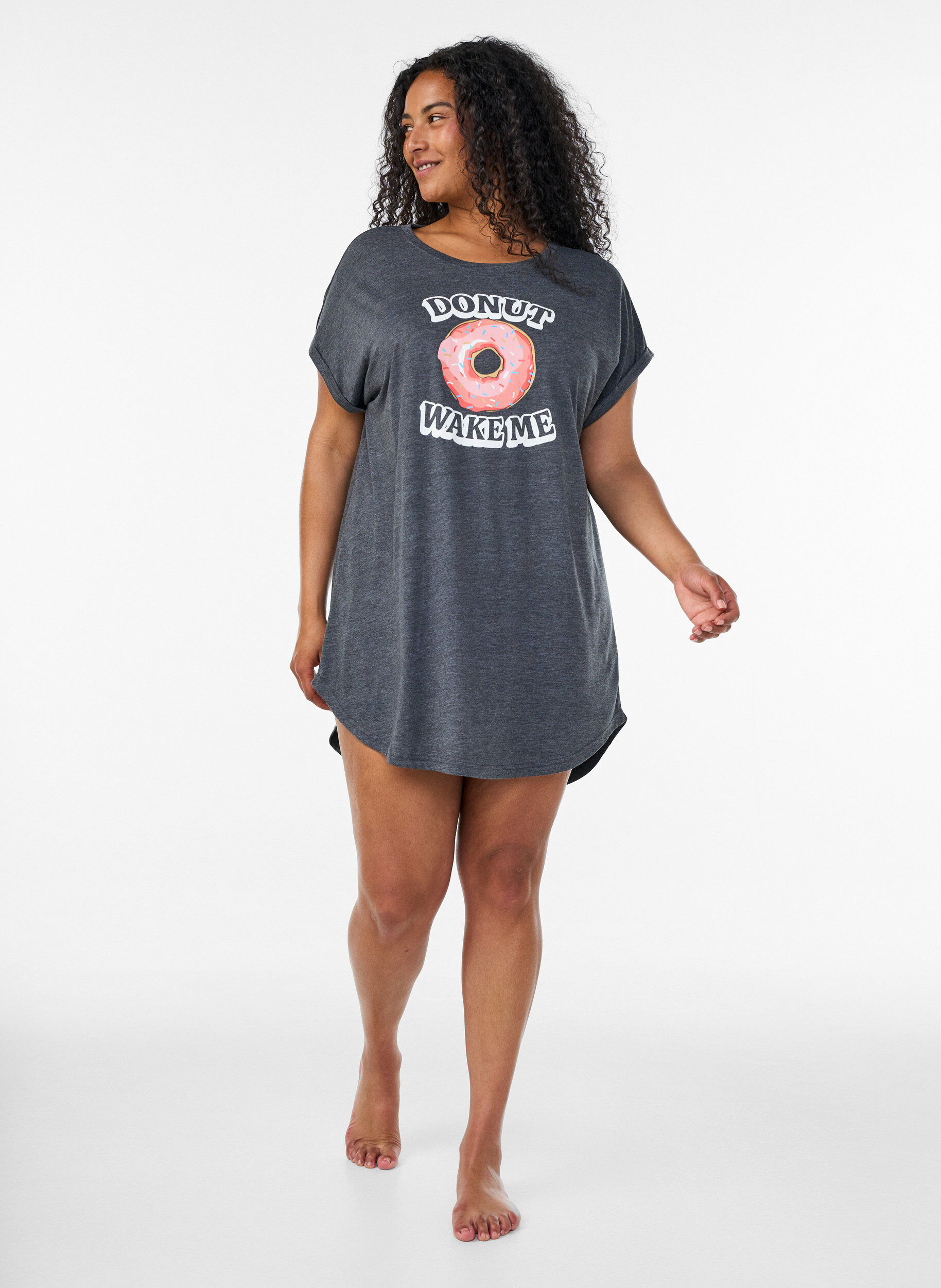 ZizzifashionShort sleeve nightgown with text print, Black, Model image number 1