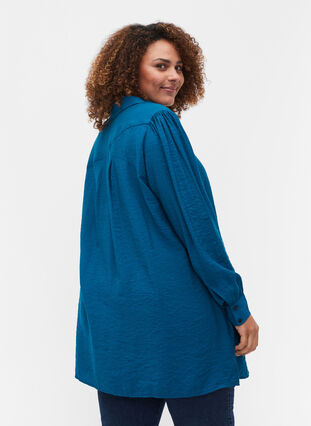Long, solid-coloured, viscose blend shirt, Moroccan Blue, Model image number 1