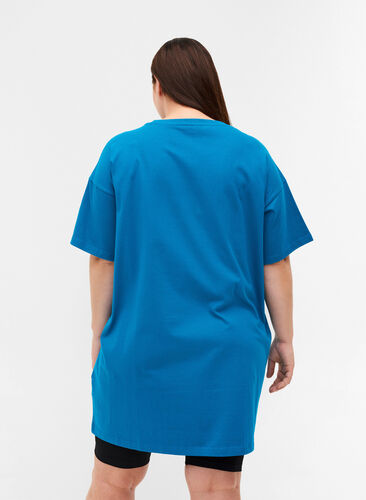 Long, short-sleeved T-shirt in cotton, Fjord Blue, Model image number 1