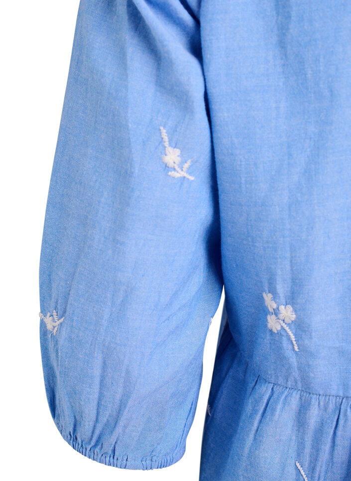 Cotton blouse with embroidered flowers and button fastening, Light Blue, Packshot image number 3