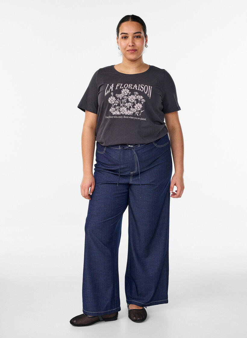 T-shirt with motif, Grey, Model image number 1