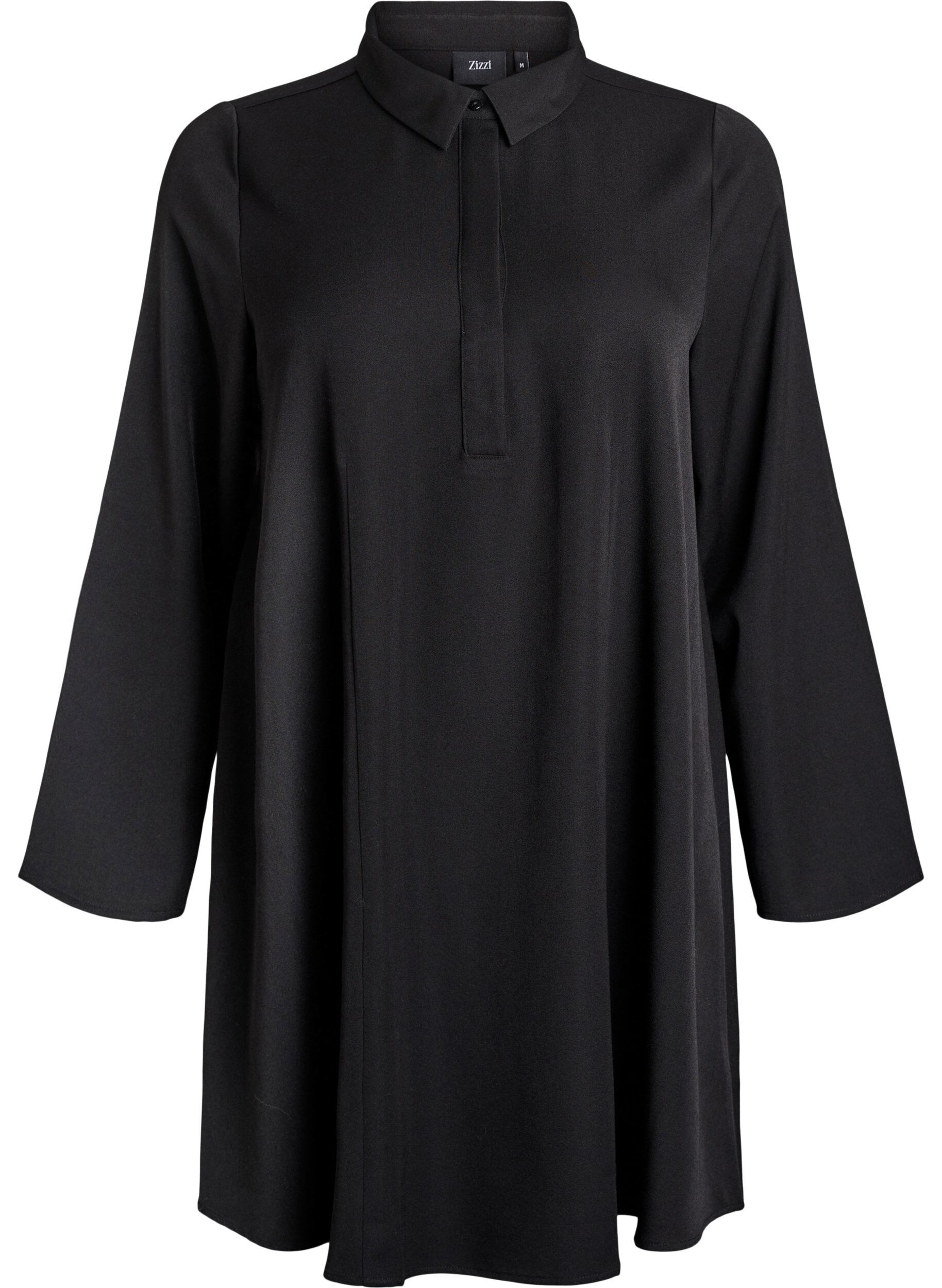 Short A-line dress with long sleeves