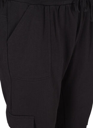 Acid wash trousers in a cotton blend, Black Washed , Packshot image number 2