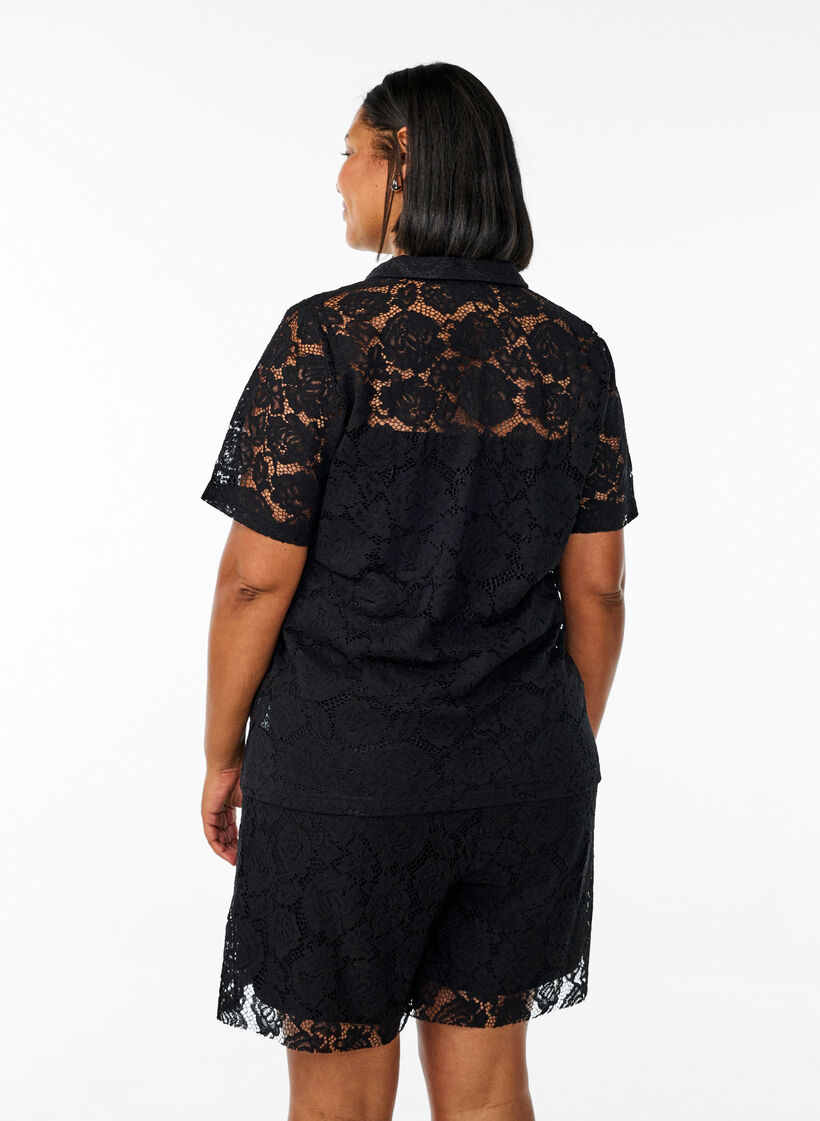 Loose lace shorts, Black, Model image number 2