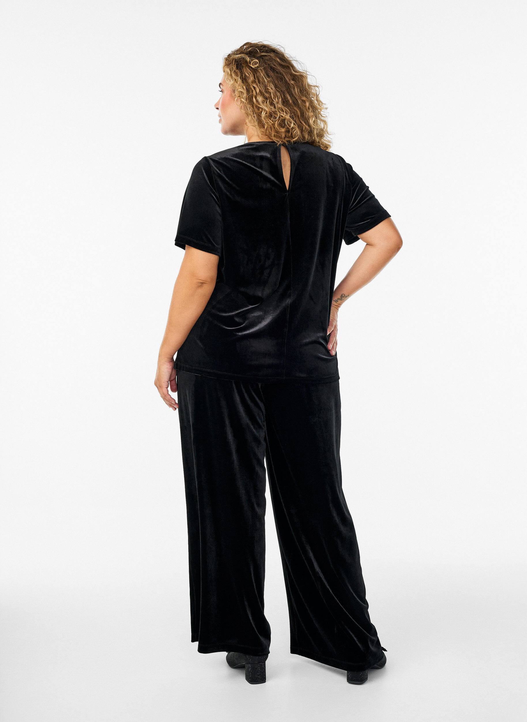 Zizzifashion Velour trousers with a high waist and wide legs, Black, Model image number 1