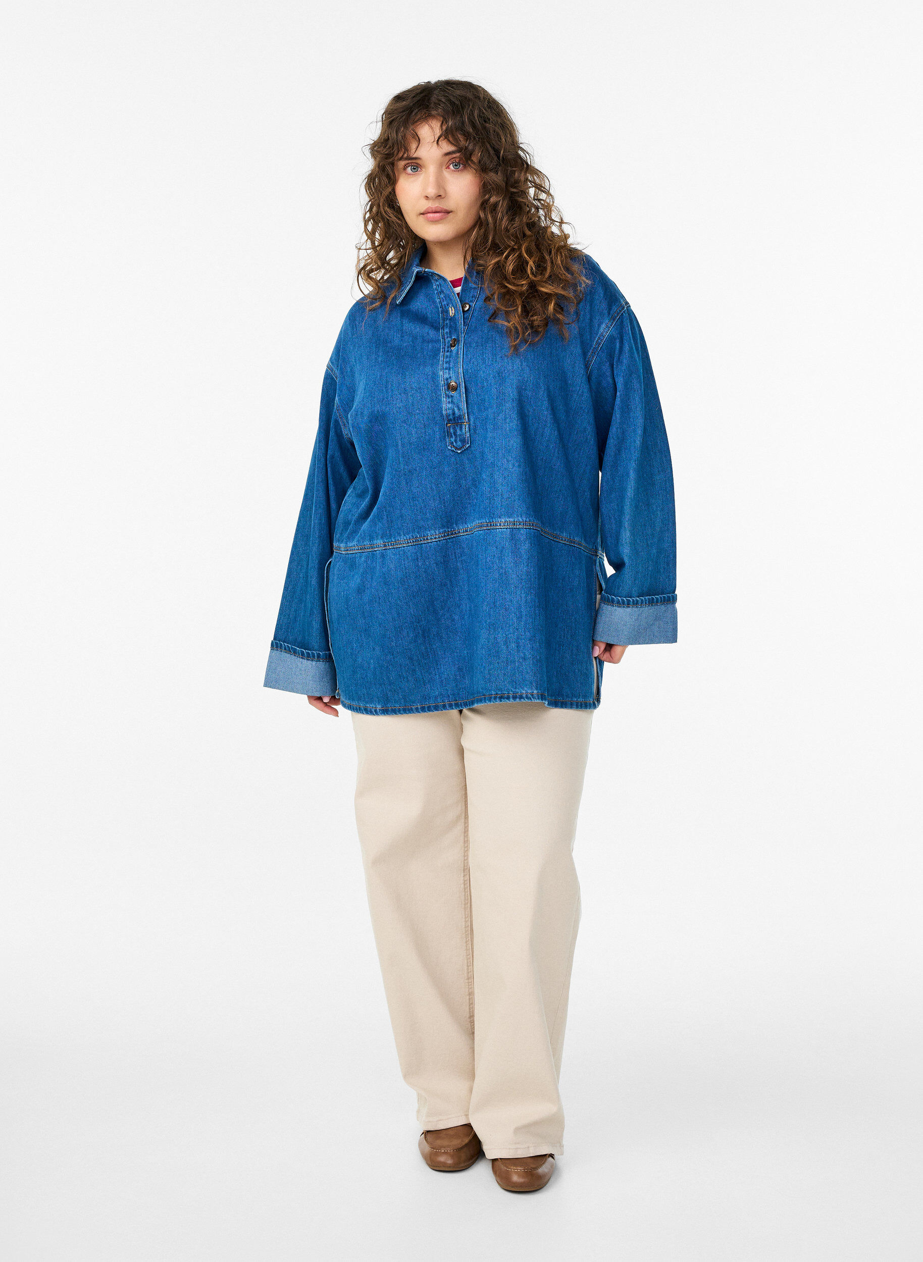 Zizzifashion Loose denim blouse with collar and button placket, Blue, Model image number 1