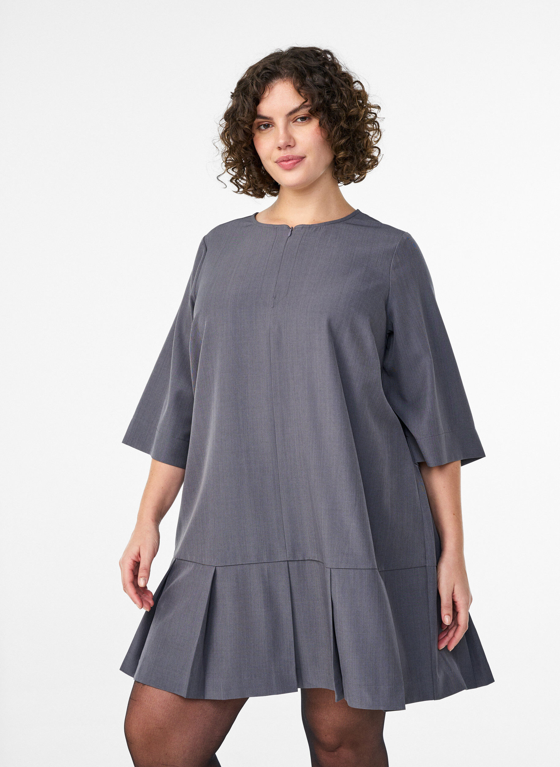 Short A-line dress with zipper and 3/4-sleeves, Grey, Model